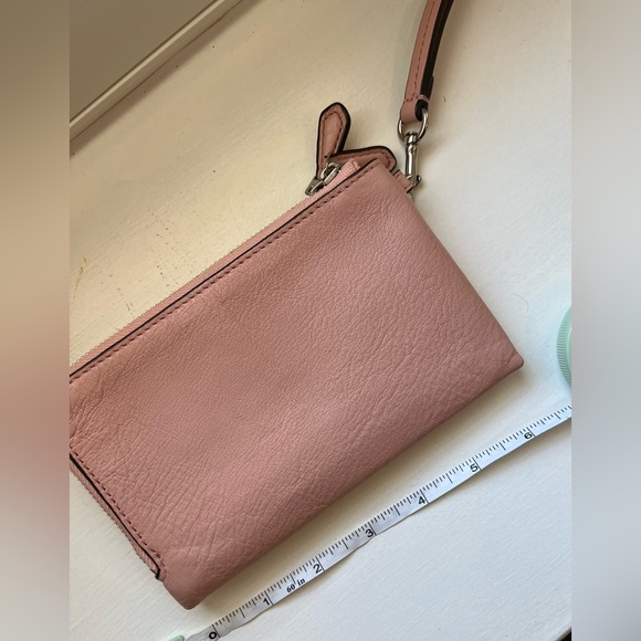 Coach Corner Zip Double Compartment Wristlet in Pink - Picture 4 of 7